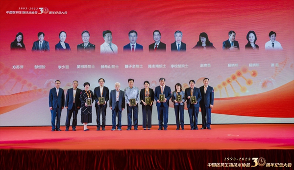 11ee581e2b103f2230cc53698241c6a7.jpg 11ee581e2b103f2230cc53698241c6a7.jpg